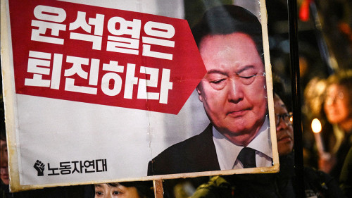 Оңтүстік Корея президенті отставкаға жіберілді