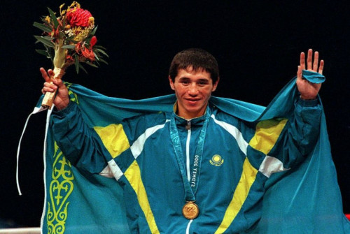 Бүгін – Бекзат Саттарханов дүниеге келген күн