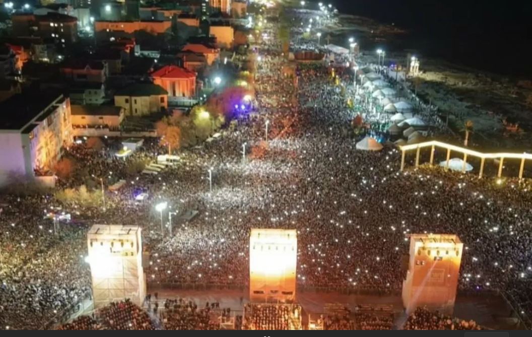 Ақтауда мерекелік шара кезінде 100-ден астам бала жоғалған