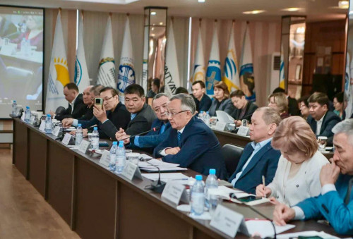 Жасанды интеллектінің әлеуметтік-еңбек қатынастарына әсері талқыланды