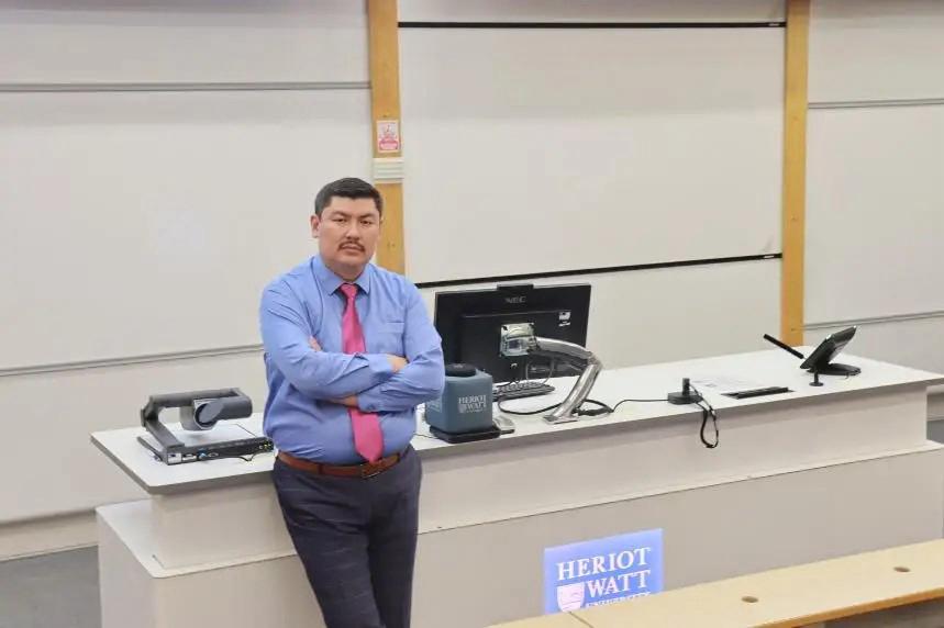 Университетті басқару стратегиясын өзгерту маңызды - Асылбек Нұрғабдешов