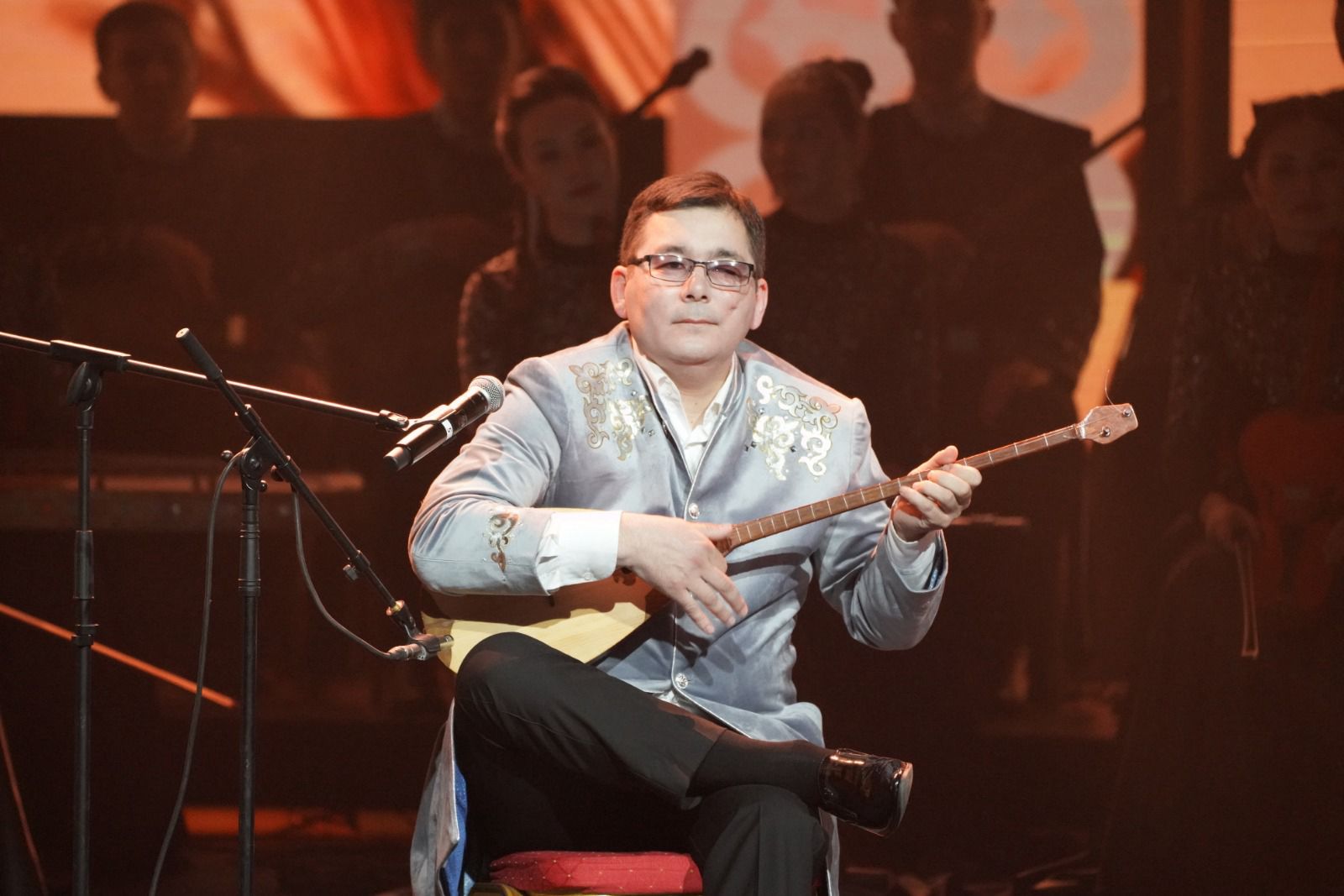 «Берейін жүрегімді тиек қылып...»