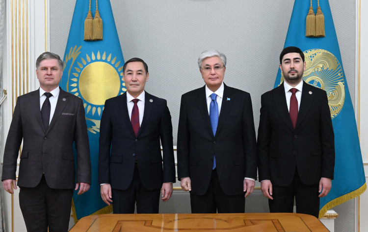 Президент ҚХА Төрағасының орынбасарларын қабылдады