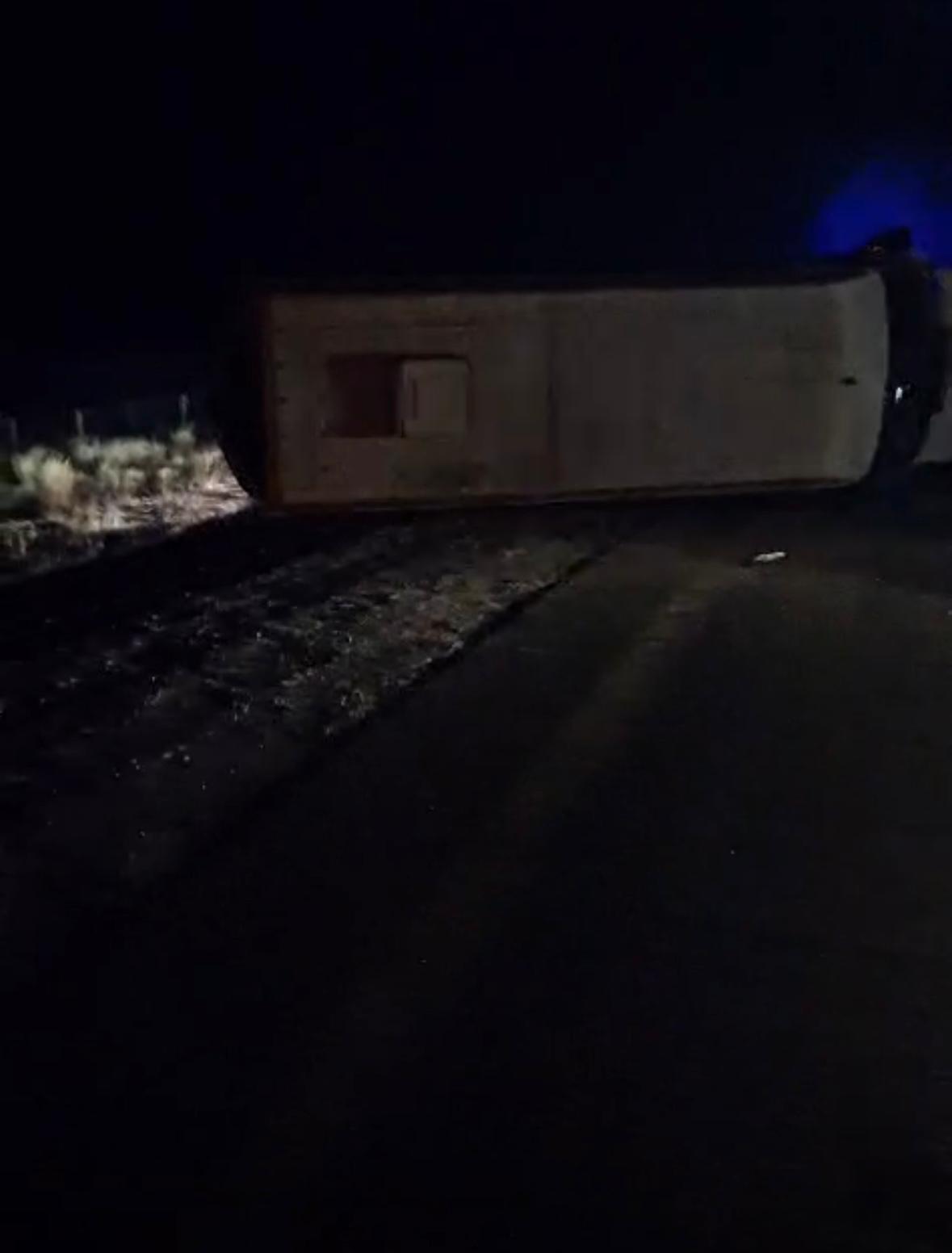 Павлодар-Астана жолында балалар мінген автобус аударылып, жаттықтырушы көз жұмды