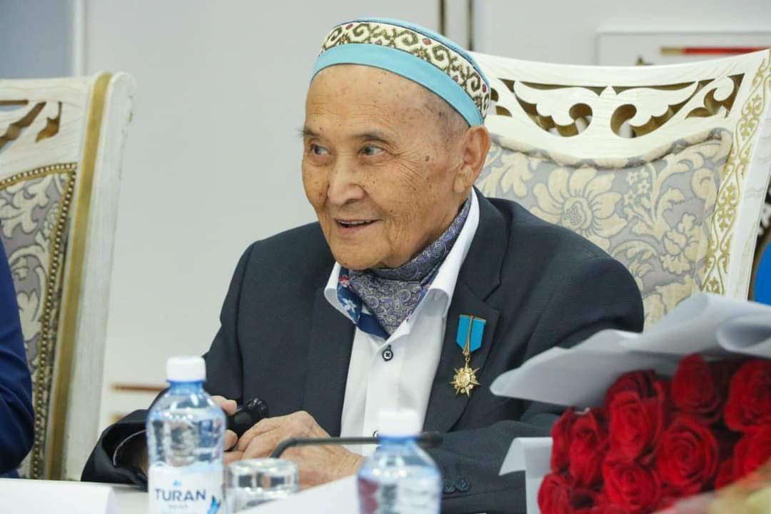 Әдебиеттің Әкімі