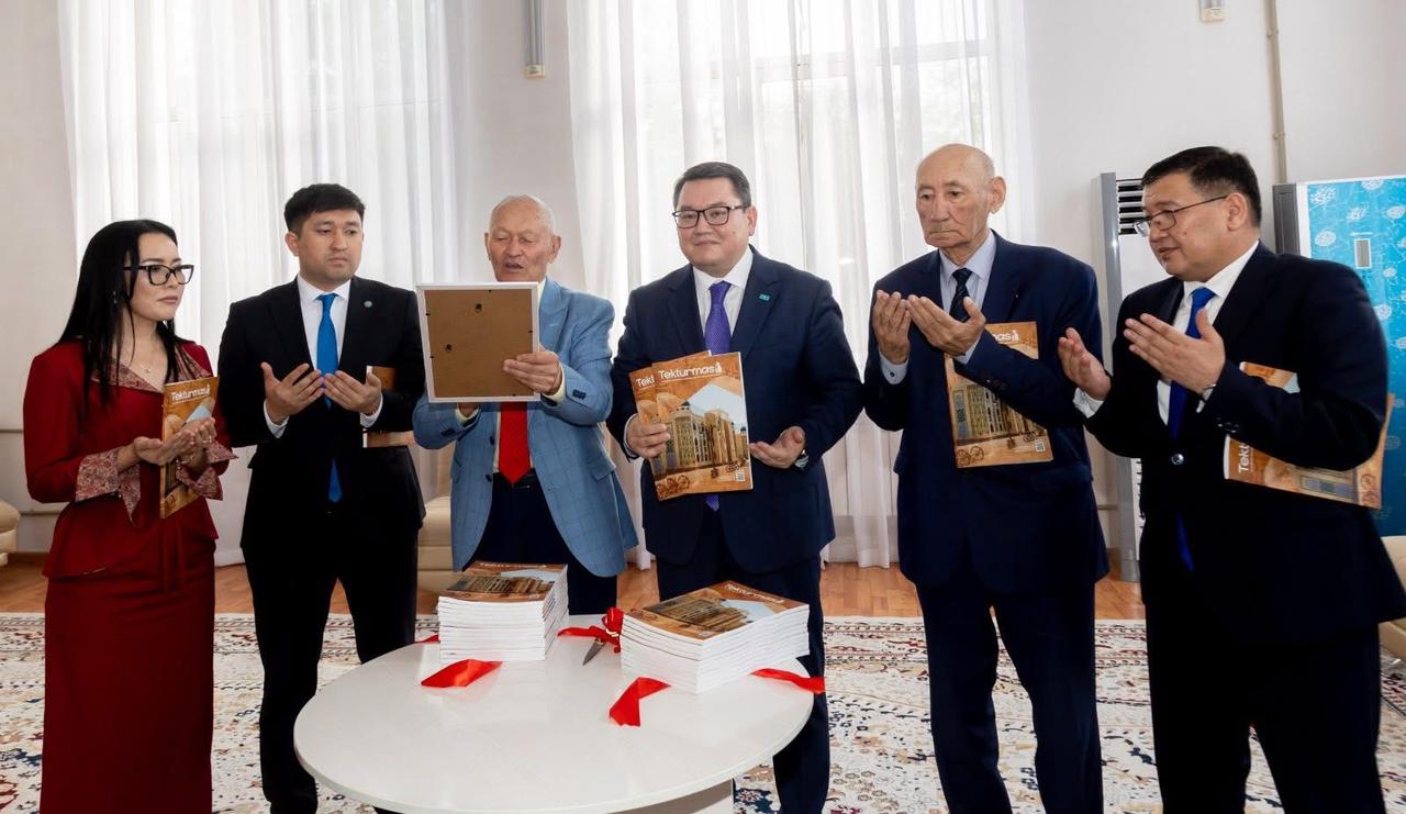  «Tekturmas» журналы оқырманға жол тартты