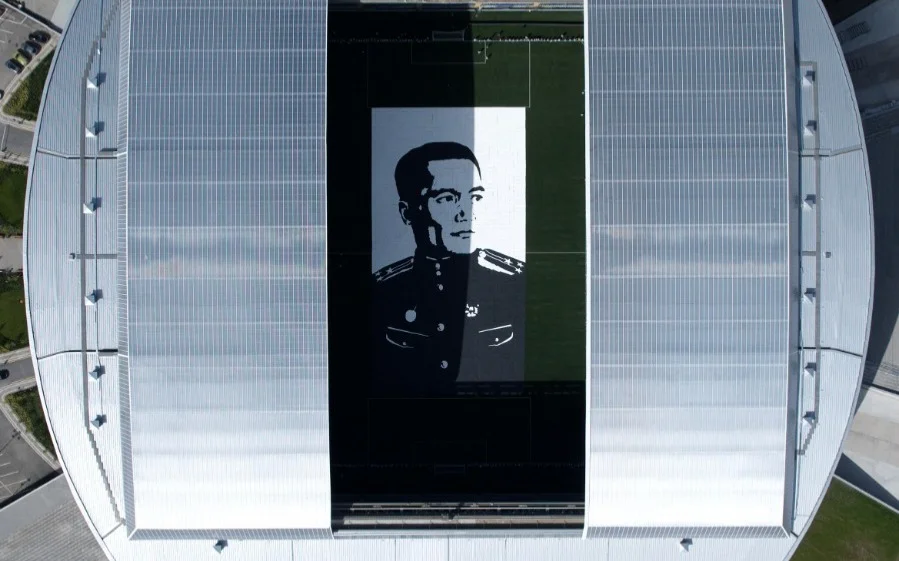 Бауыржан Момышұлының алып портреті рекордтар кітабына енді