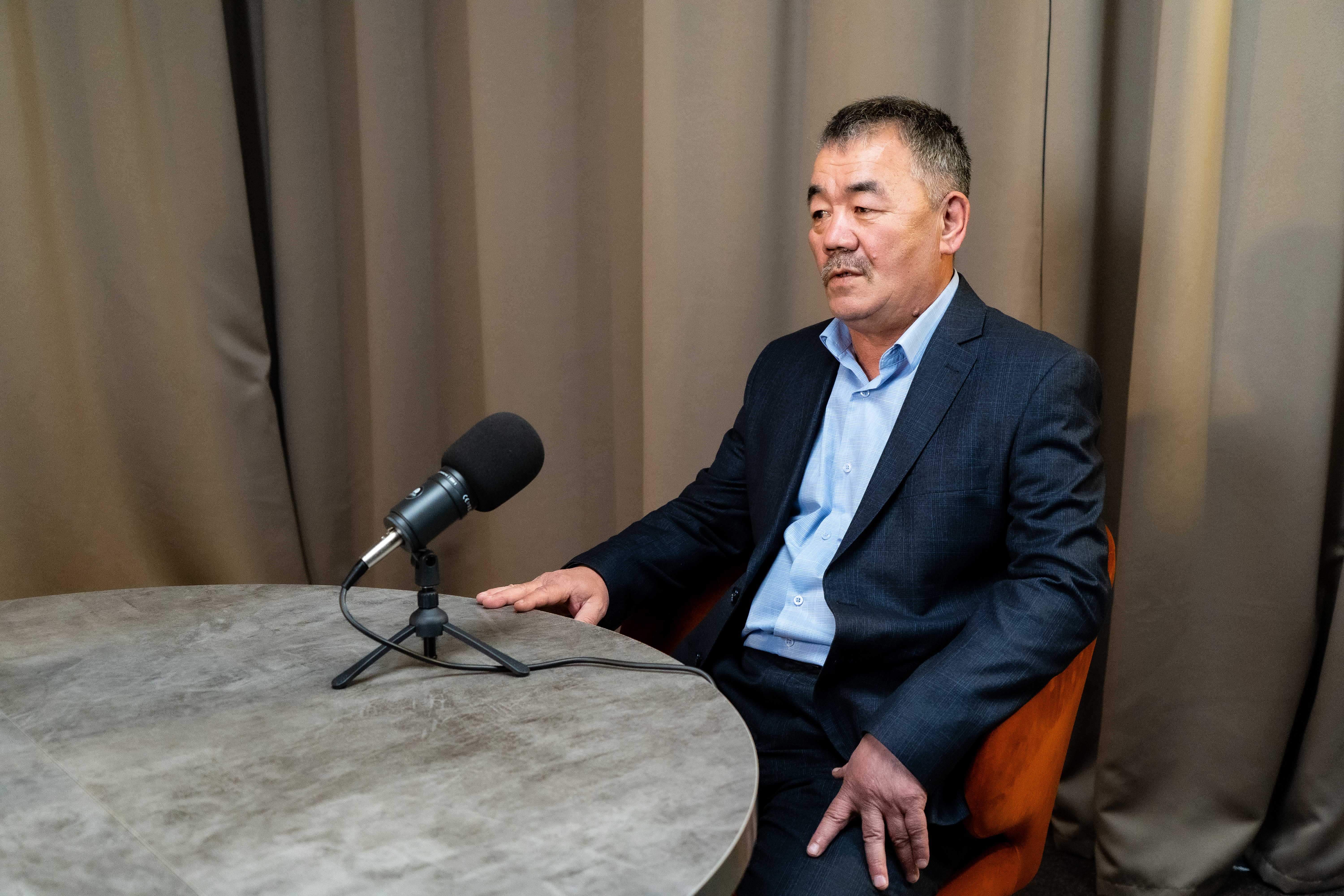 Биржалық саудадағы қазақ тілі – құқық па, әлде ерекшелік пе?