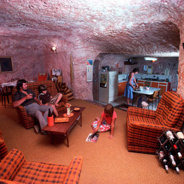 Үңгірдегі қала