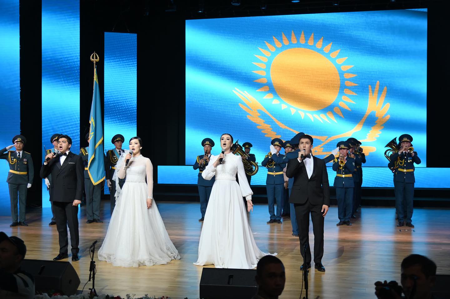 Шымкентте мерекелік концерт өтті