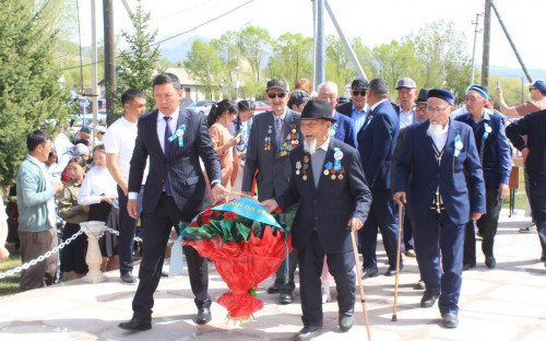 Алматы облысында Ұлы Отан соғысының батырларына арналған ескерткіш ашылды