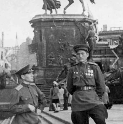 Тарихи кездесу