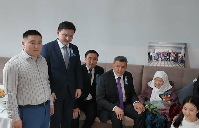 Жүз жастан асқан кейуана