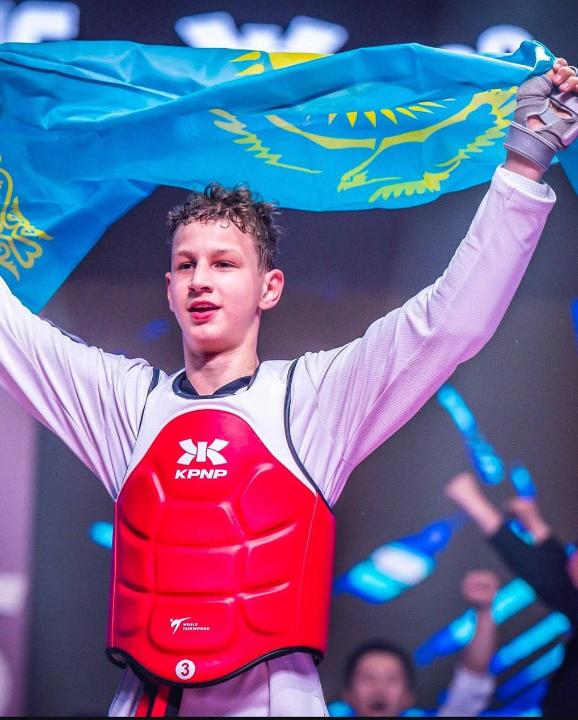 Хамзаальпер Ромашкин – таэквондодан жасөспірімдер арасындағы әлем чемпионы