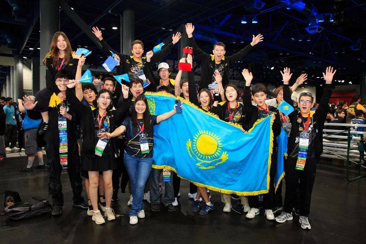 Озат оқушылар олжалы оралды