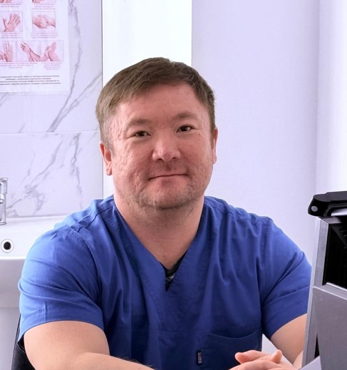 Қолы шипа дәрігер