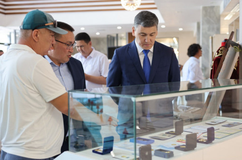 Түркістанда «Мақамы бөлек Мархабат Байғұт» халықаралық симпозиумы өтті