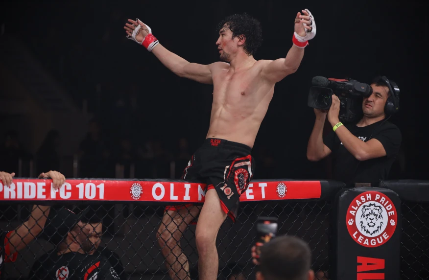 Руслан Сариев Франсиско Фигередомен айқасады