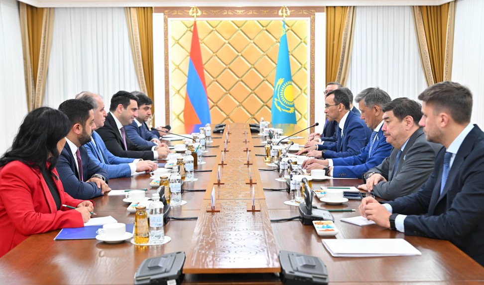 Сенімге құрылған саяси диалог