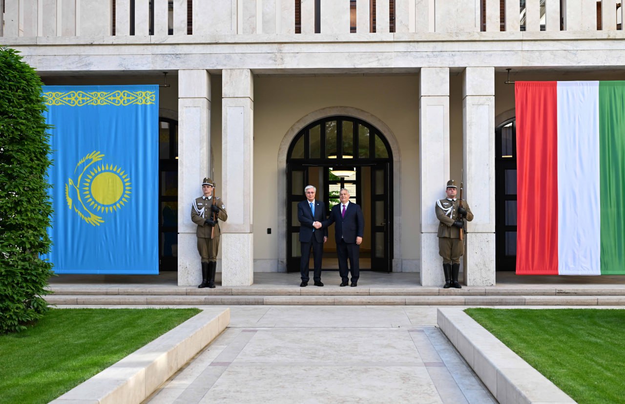 Мемлекет басшысы Мажарстан Премьер-министрімен келіссөз жүргізді