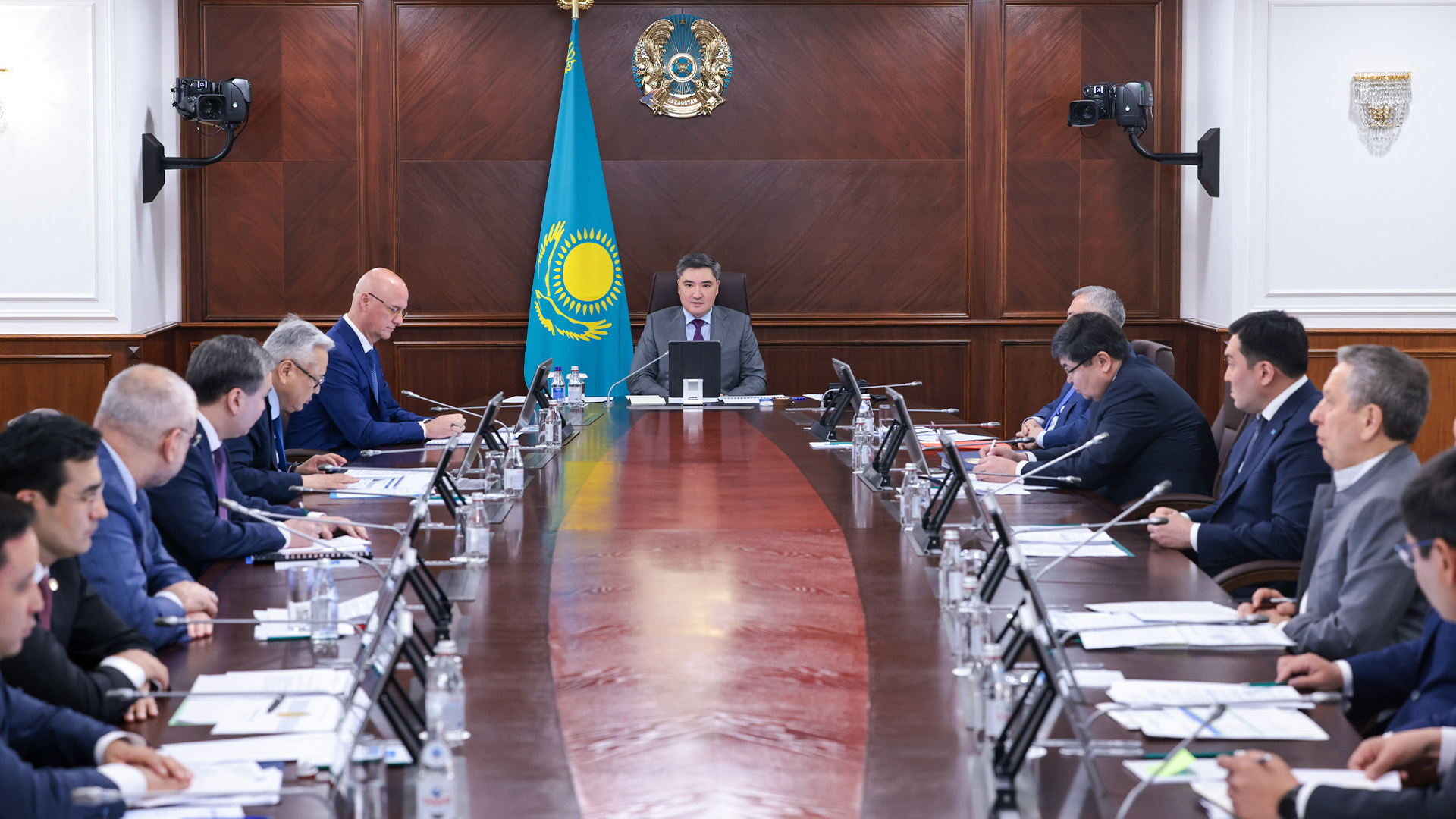 Мұнай мен металлургия саласындағы ілкімді істер