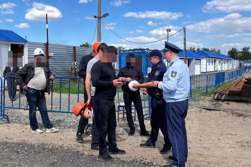 Қостанай облысында көші-қон заңын бұзған шетелдіктер елден шығарылды   