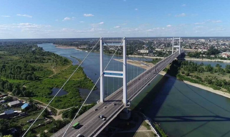 Семейдегі аспалы көпірді жөндеу жұмыстары басталды