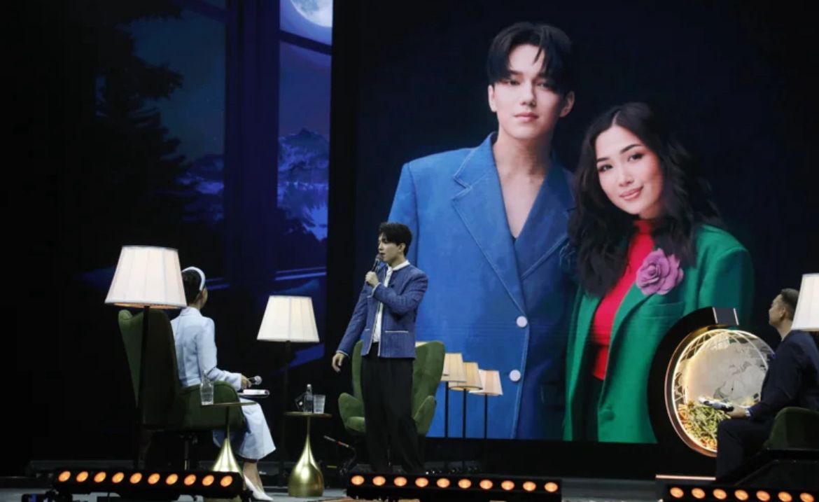 Димаш Құдайберген Алматыда тыңдармандарымен жүздесті