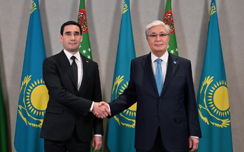 Мемлекет басшысы Түрікменстан Президентімен кездесті