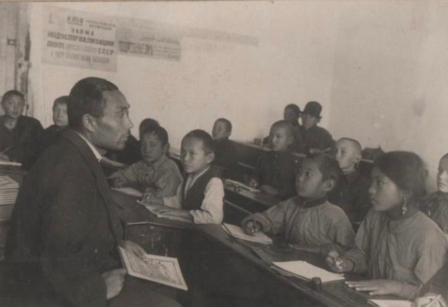 Қапаста сөнген бір жұлдыз