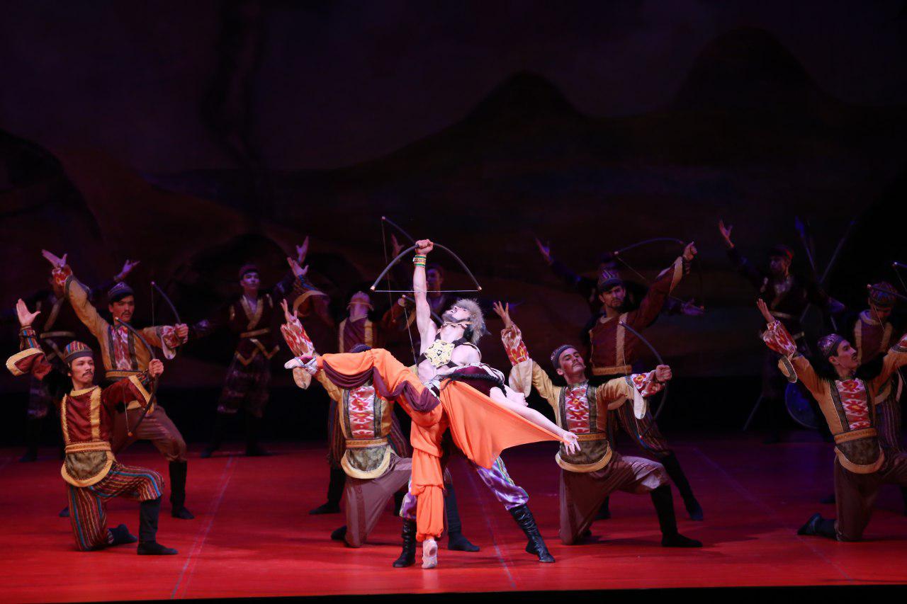 Дүниені дүрліктірген «Қыпшақ биі»