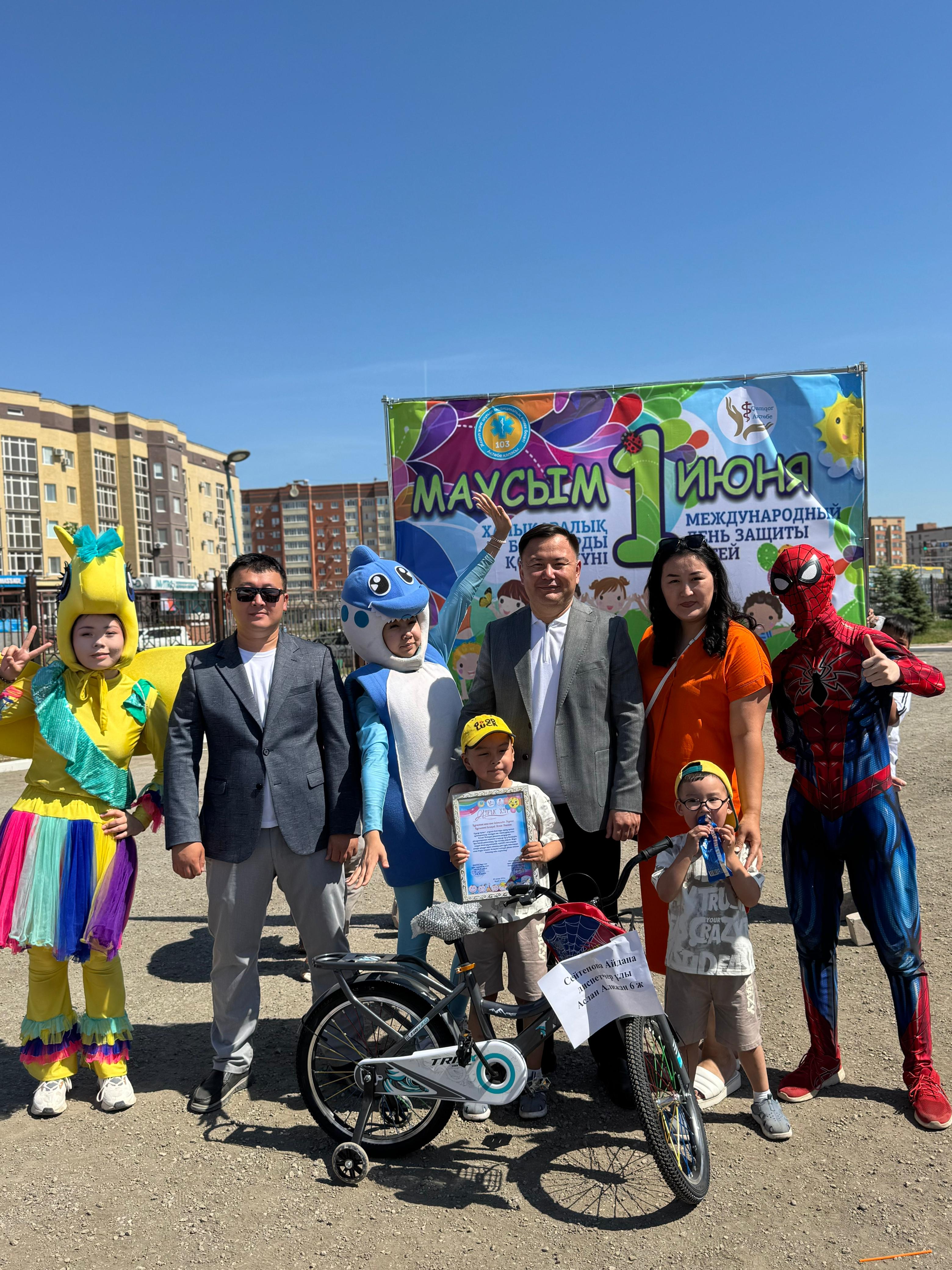 Жедел жәрдем қызметкерлері балаларына қызмет көрсетілді