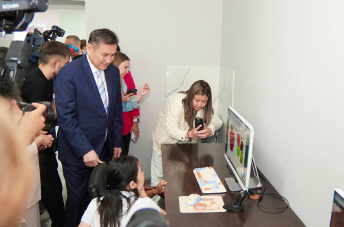 Өскеменде ерекше балаларға арналған әлеуметтік орталық ашылды