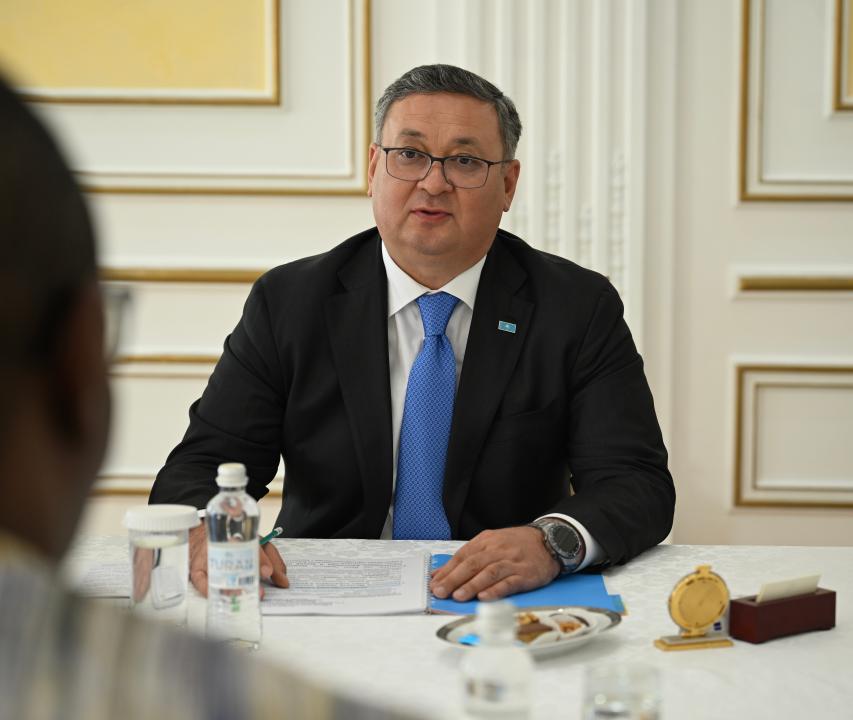 Әріптестік жайы талқыланды