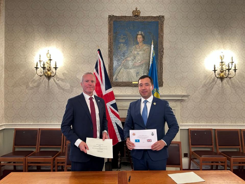 Екі ел арасындағы әскери ынтымақтастық жоспарына қол қойылды