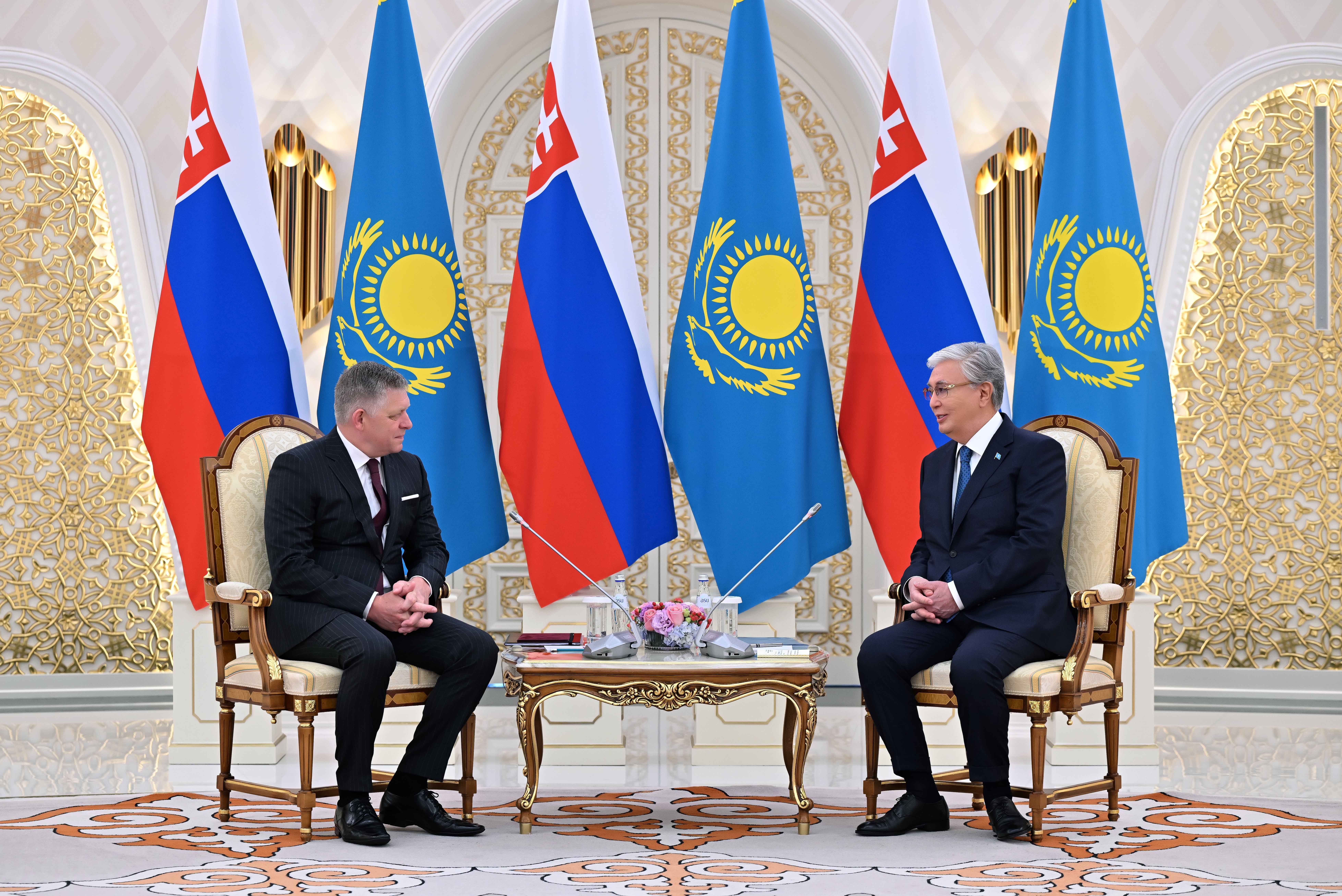 Мемлекет басшысы Словакия Премьер-министрімен келіссөз жүргізді