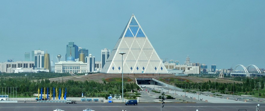 Алаң да алаң, алаң жұрт...