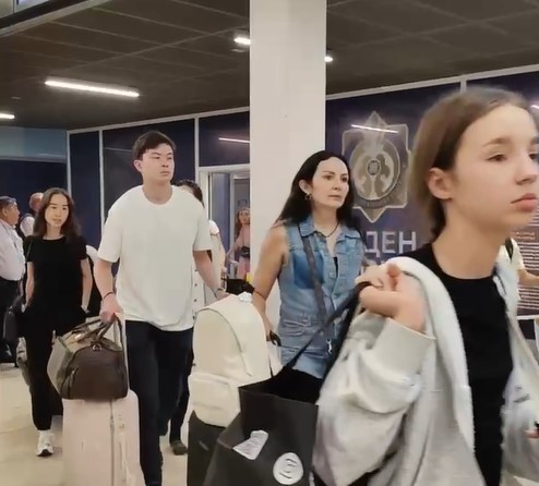 Таяу Шығыстағы шиеленіс: қазақстандық туристер Дубайдан шұғыл эвакуацияланды