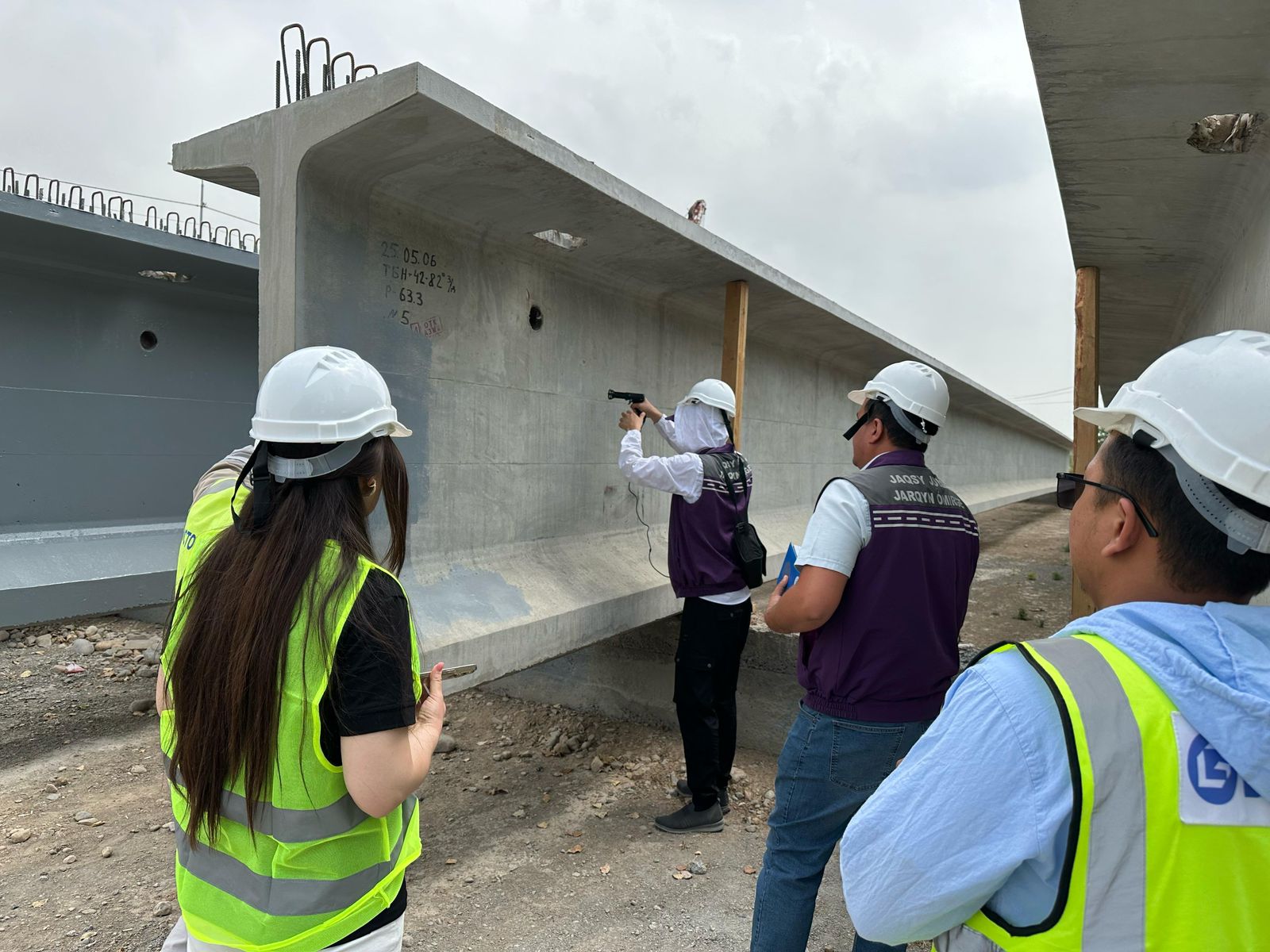 Теміржол өткелі құрылысына бақылау қатаң