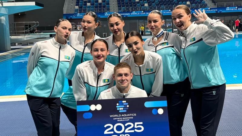 Қарағанды жүзушілері топ жарды