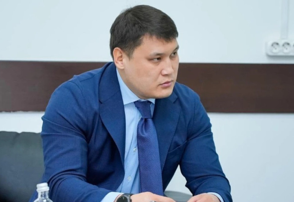 Руслан Берденов «Respublica» партиясының тең төрағасы қызметінен кетті