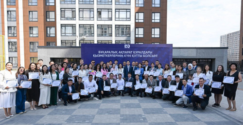 Медиа саласының 66 өкілі жаңа пәтерге ие болды