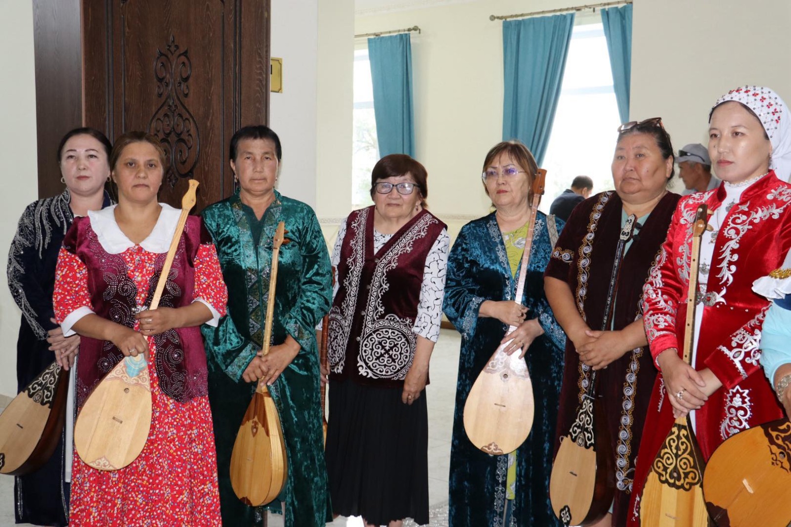 Қаратөбеде әуесқой домбырашылар байқауы өтті