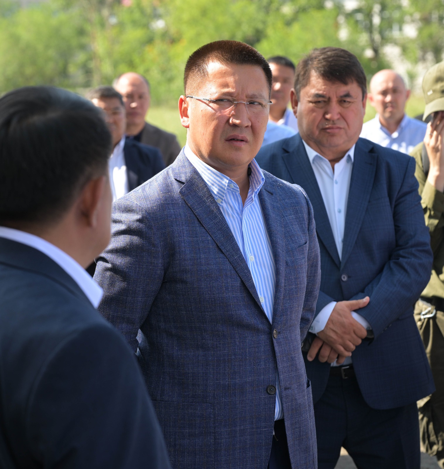 Халықпен кері байланыс жасамағаны үшін Ақсу қаласының басшылары сөгіс алды