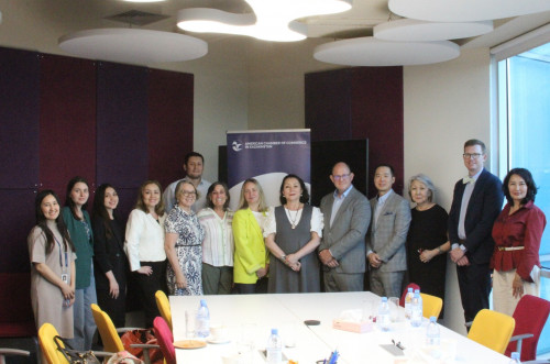 АҚШ-тың үздік хирургтары Алматыға келді