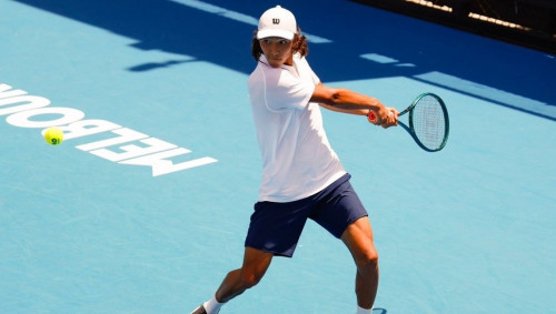 Әмір Омарханов жартылай финалда бақ сынайды