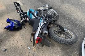 Атырауда 9 жасар баланың үстіне электрлі мотоцикл құлады