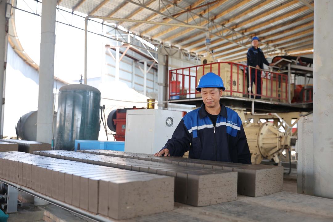 Заманауи кірпіш зауыты  іске қосылды