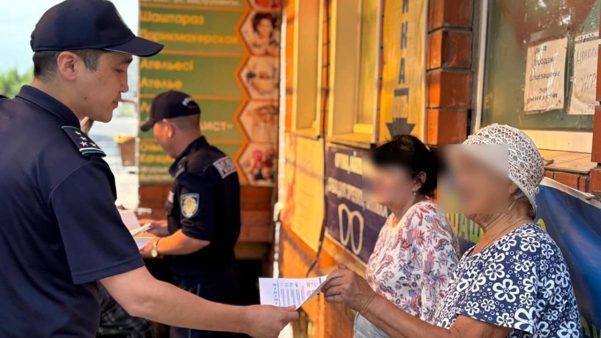 Қоғамдық орындарда бет-әлпетті жасыруға неге тыйым салынады: полиция түсіндіру жұмыстарын жүргізуде