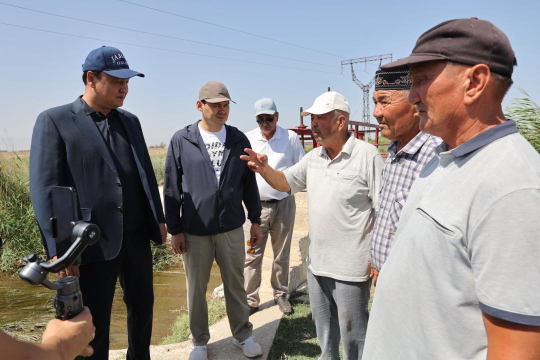 Қарашөкеев егістік алқаптарды аралады